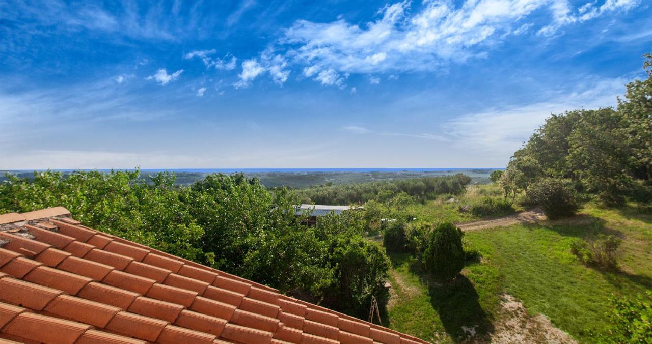 Rooms Agroturizam Romano Бує Екстер'єр фото
