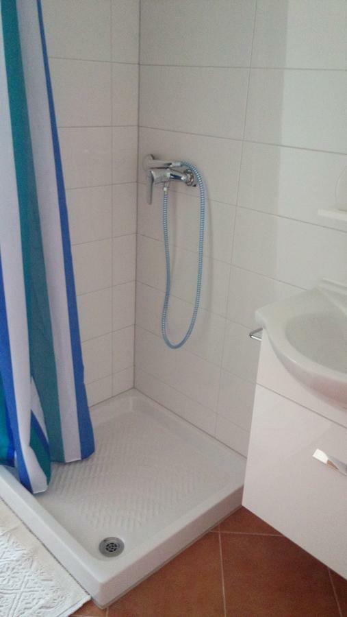Rooms Agroturizam Romano Бує Екстер'єр фото