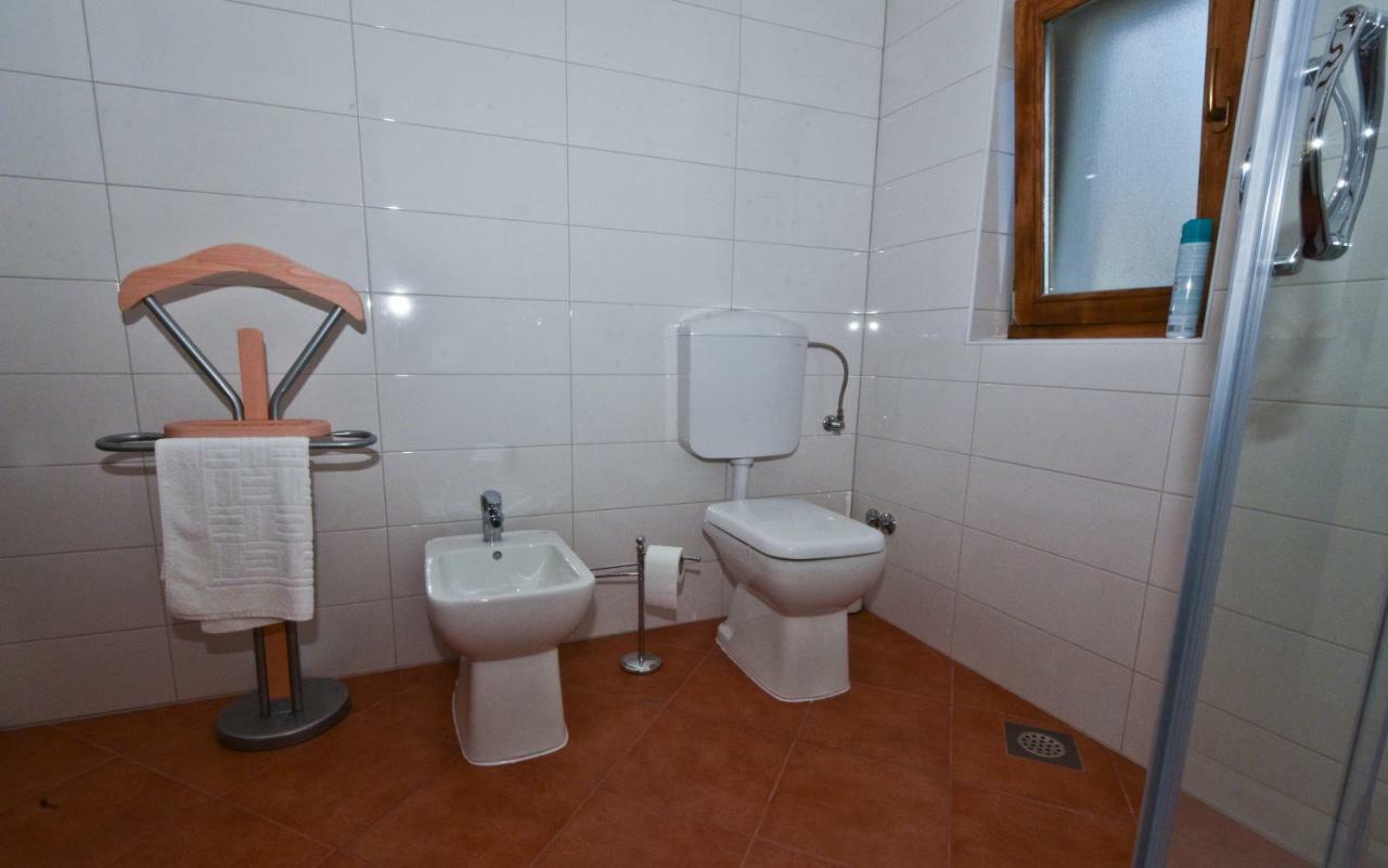 Rooms Agroturizam Romano Бує Екстер'єр фото