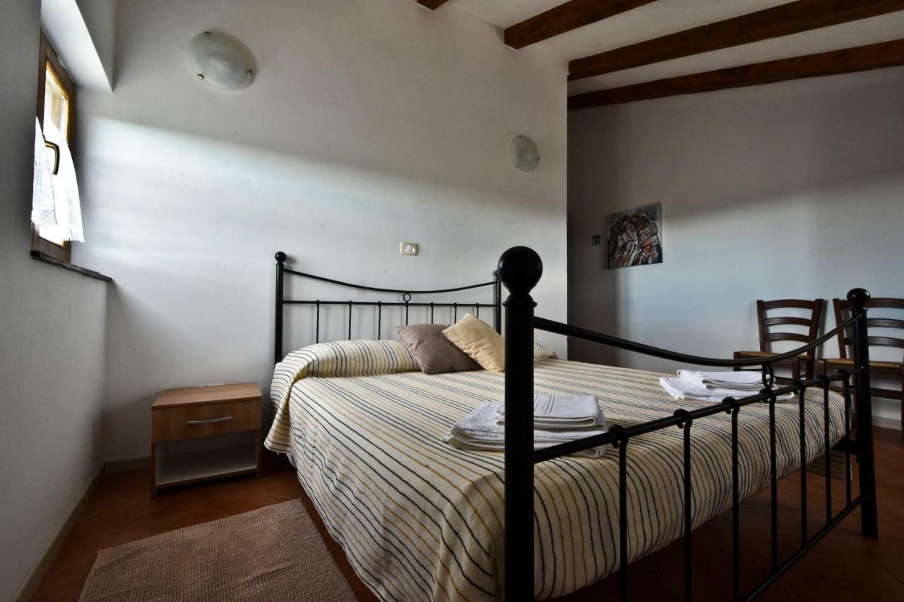Rooms Agroturizam Romano Бує Екстер'єр фото