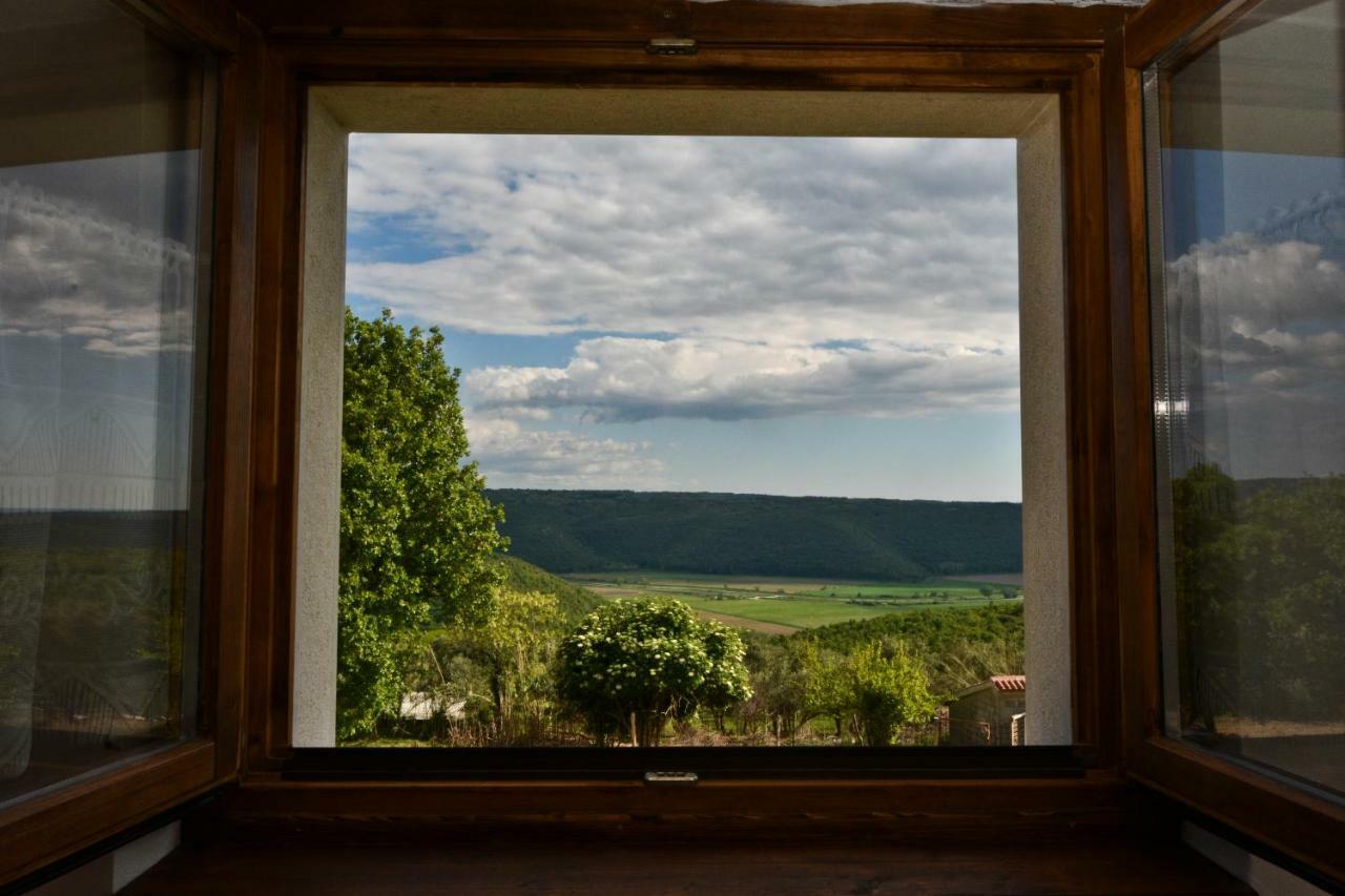 Rooms Agroturizam Romano Бує Екстер'єр фото